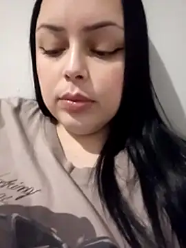 Snapshot of StellaPeituda chatting on July 2026 04:43:01 AM StellaPeituda online show from July 2026 04:43:01 AM