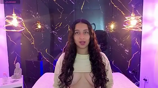 Snapshot of ZoeBlissX chatting on June 2026 11:25:01 AM ZoeBlissX online show from June 2026 11:25:01 AM