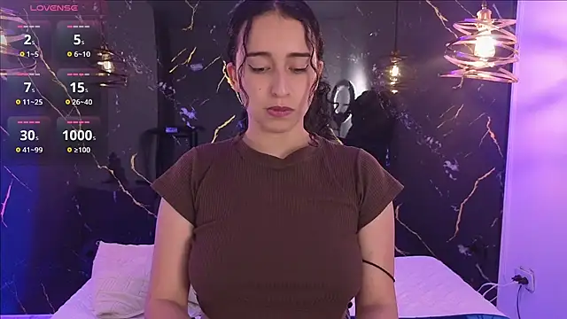 Snapshot of ZoeBlissX chatting on July 2026 11:47:01 AM ZoeBlissX online show from July 2026 11:47:01 AM