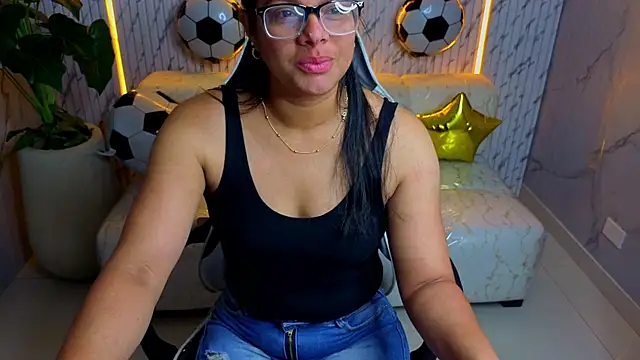 Snapshot of sarah_bay_tx chatting on June 2026 12:30:02 PM sarah bay tx online show from June 2026 12:30:02 PM