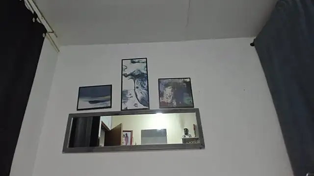 Crazy addixtion online show from November 2025 06:18:01 PM