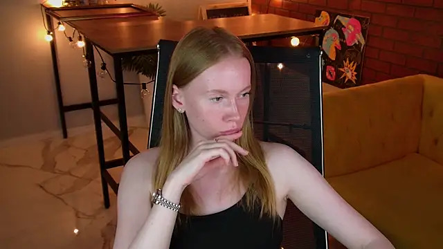 BellaRosewood online show from July 2026 12:00:02 PM
