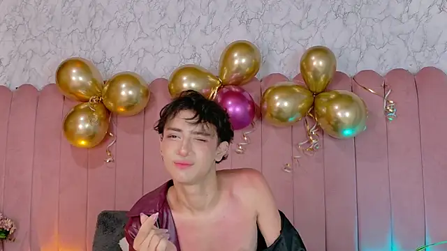 Snapshot of Leo_Williamss chatting on July 2026 12:48:02 PM Leo Williamss online show from July 2026 12:48:02 PM