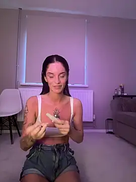 Emilysunrisex online show from June 2026 08:10:01 PM