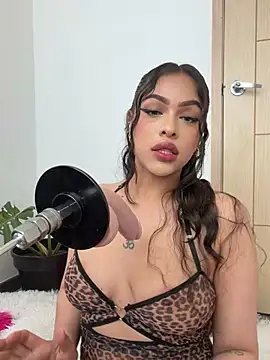 Snapshot of MilaHank chatting on July 2026 03:49:01 PM MilaHank online show from July 2026 03:49:01 PM
