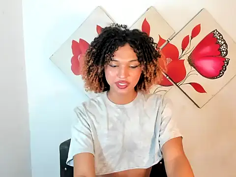 Snapshot of Elianisbigcock chatting on June 2026 01:21:01 AM Elianisbigcock online show from June 2026 01:21:01 AM