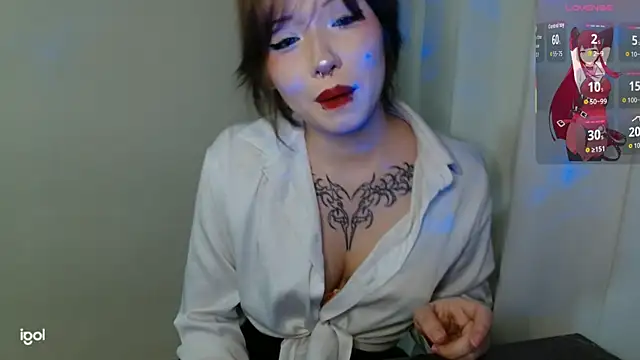 Snapshot of EileenWendy chatting on July 2026 01:14:01 AM EileenWendy online show from July 2026 01:14:01 AM