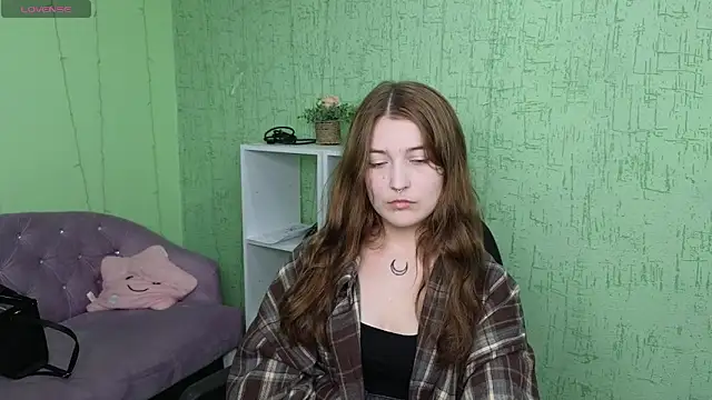 Zoe Zenith online show from June 2026 12:42:02 PM
