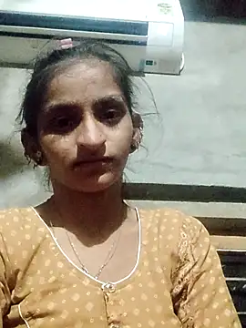 Snapshot of mitu_bhabhi chatting on June 2026 05:28:01 PM mitu bhabhi online show from June 2026 05:28:01 PM