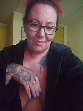 Snapshot of TattedLove4 chatting on June 2026 10:23:02 PM TattedLove4 online show from June 2026 10:23:02 PM