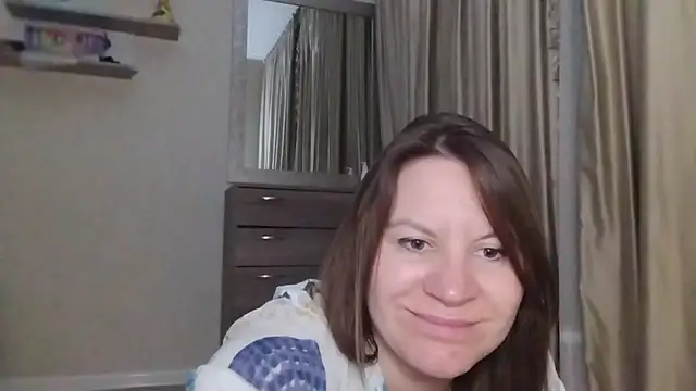 Snapshot of Lauralison chatting on July 2026 08:59:01 PM Lauralison online show from July 2026 08:59:01 PM