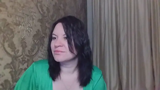 Snapshot of Lauralison chatting on July 2026 08:52:02 PM Lauralison online show from July 2026 08:52:02 PM