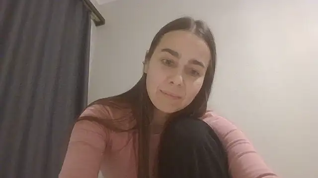 Snapshot of Vanelleda chatting on July 2026 06:32:02 PM Vanelleda online show from July 2026 06:32:02 PM