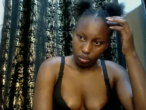 Snapshot of dark_carmel chatting on June 2026 01:47:02 AM dark carmel online show from June 2026 01:47:02 AM