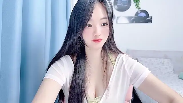 Snapshot of Winnie666999 chatting on July 2026 03:45:01 AM Winnie666999 online show from July 2026 03:45:01 AM