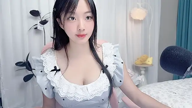 Snapshot of Winnie666999 chatting on July 2026 03:15:01 AM Winnie666999 online show from July 2026 03:15:01 AM