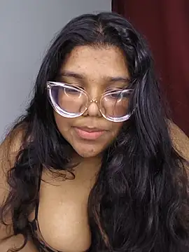 Snapshot of Delya_soloexperimento chatting on July 2026 01:58:01 PM Delya soloexperimento online show from July 2026 01:58:01 PM