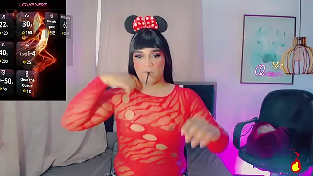 Snapshot of natalie_vegas_ chatting on July 2026 11:24:01 AM natalie vegas online show from July 2026 11:24:01 AM