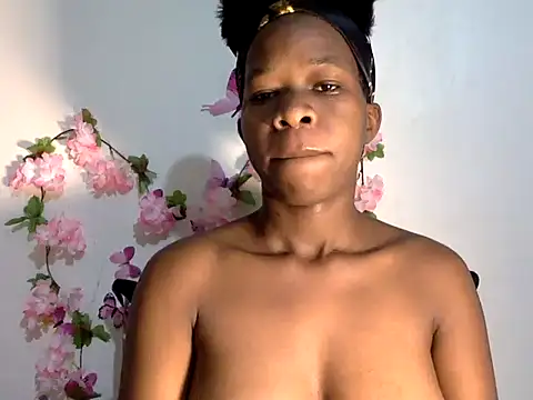 Snapshot of MaliciaRose chatting on July 2026 04:16:01 PM MaliciaRose online show from July 2026 04:16:01 PM