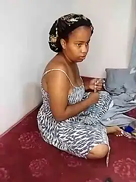 Snapshot of CurvyCharmsTush chatting on July 2026 04:31:01 PM CurvyCharmsTush online show from July 2026 04:31:01 PM