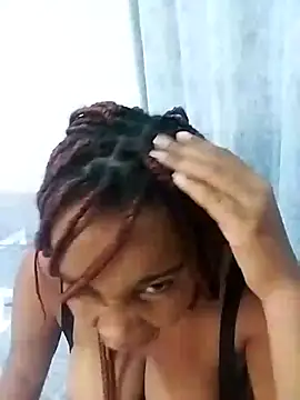 Snapshot of CurvyCharmsTush chatting on July 2026 12:35:01 AM CurvyCharmsTush online show from July 2026 12:35:01 AM