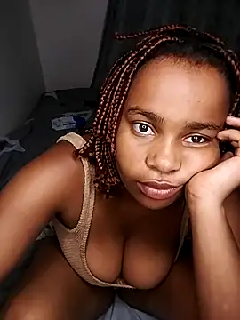 Snapshot of CurvyCharmsTush chatting on July 2026 11:48:02 AM CurvyCharmsTush online show from July 2026 11:48:02 AM