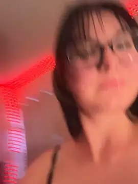 LaceyEllison online show from June 2026 10:14:02 PM