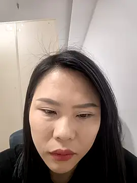 Snapshot of lulu__123 chatting on June 2026 06:00:01 AM lulu 123 online show from June 2026 06:00:01 AM