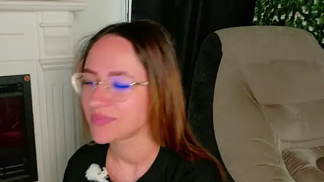 Nicole Bliss online show from July 2026 06:47:02 AM