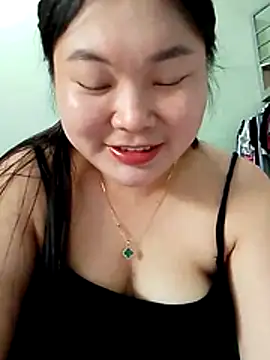 Snapshot of trangmy-love chatting on June 2026 03:48:01 AM trangmy-love online show from June 2026 03:48:01 AM
