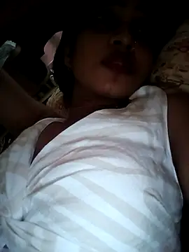 Snapshot of avii5 chatting on July 2026 01:36:02 AM avii5 online show from July 2026 01:36:02 AM