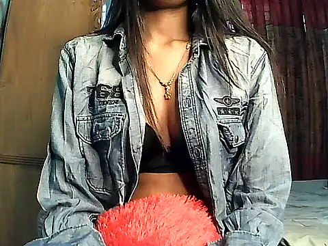 Siyaralove online show from July 2026 02:28:02 AM