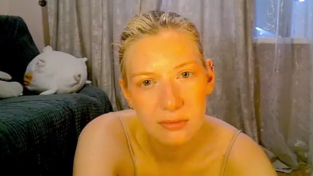 Snapshot of earn_my_lilly chatting on July 2026 10:32:01 AM earn my lilly online show from July 2026 10:32:01 AM