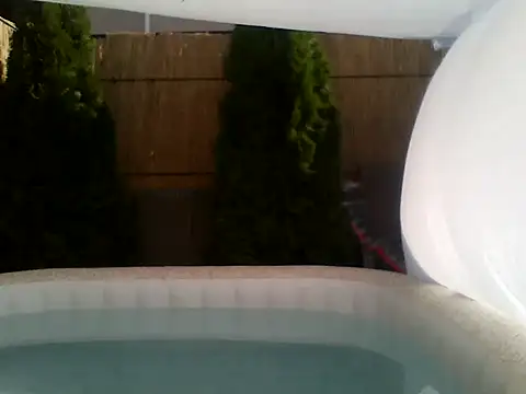 Kisbika1986 online show from July 2026 03:17:01 PM