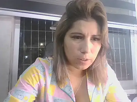 Snapshot of MarceSolari chatting on July 2026 05:54:02 AM MarceSolari online show from July 2026 05:54:02 AM