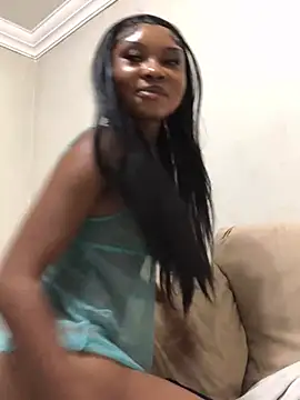 Lightskinnelle online show from July 2026 10:16:01 PM
