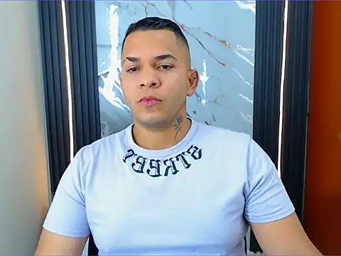 Snapshot of cristhian_gamboa chatting on July 2026 10:03:01 PM cristhian gamboa online show from July 2026 10:03:01 PM
