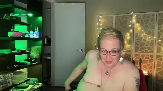 silverbanger3 online show from March 2026 05:33:01 AM