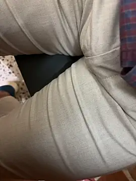 Snapshot of SatBull007 chatting on October 2025 08:25:01 AM SatBull007 online show from October 2025 08:25:01 AM