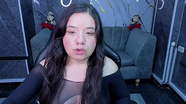 Lia Robertss b online show from June 2026 08:21:01 PM