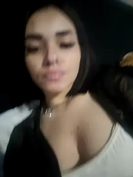 Snapshot of FabyNovinha chatting on July 2026 05:02:01 AM FabyNovinha online show from July 2026 05:02:01 AM