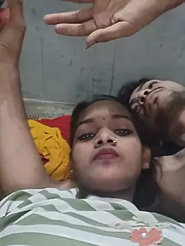 Snapshot of Horny_Couple-23 chatting on July 2026 08:05:01 AM Horny Couple-23 online show from July 2026 08:05:01 AM