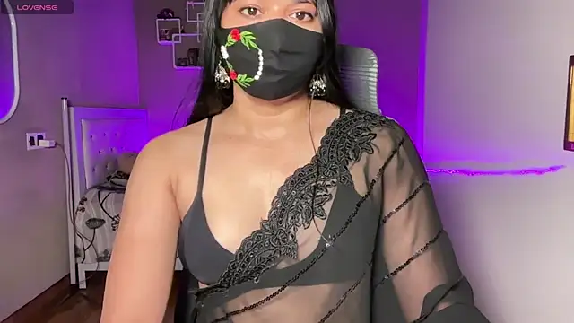 Snapshot of Alpha_girl chatting on July 2026 07:42:02 PM Alpha girl online show from July 2026 07:42:02 PM