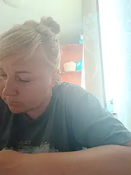Snapshot of Silen-mi chatting on July 2026 11:05:02 AM Silen-mi online show from July 2026 11:05:02 AM
