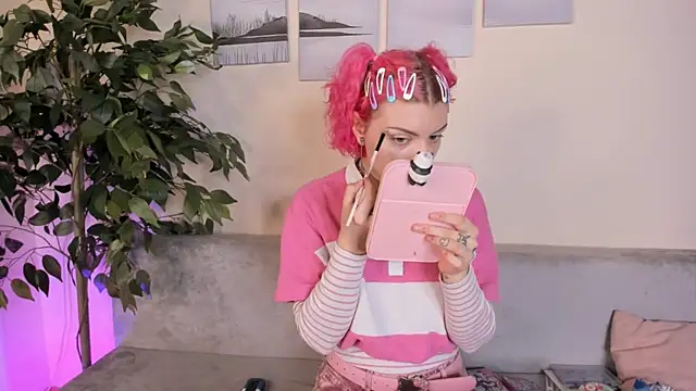 GypsyEmber online show from July 2026 01:25:01 PM