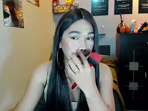 Snapshot of Foxybitch_megan chatting on July 2026 09:19:02 PM Foxybitch megan online show from July 2026 09:19:02 PM