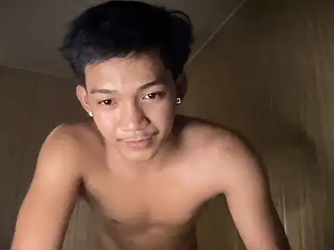 Snapshot of YourcumBoy77 chatting on July 2026 06:11:01 PM YourcumBoy77 online show from July 2026 06:11:01 PM