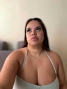 AliceStarshine online show from February 2025 05:18:02 PM