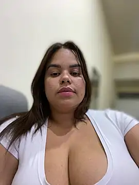 AliceStarshine online show from March 2025 04:08:02 AM