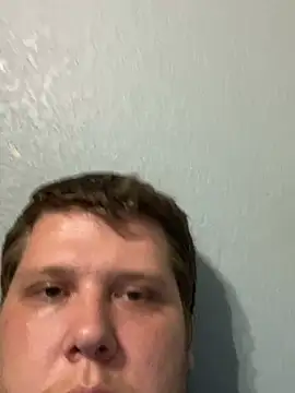 Snapshot of Eric_23_23 chatting on July 2026 04:19:01 AM Eric 23 23 online show from July 2026 04:19:01 AM